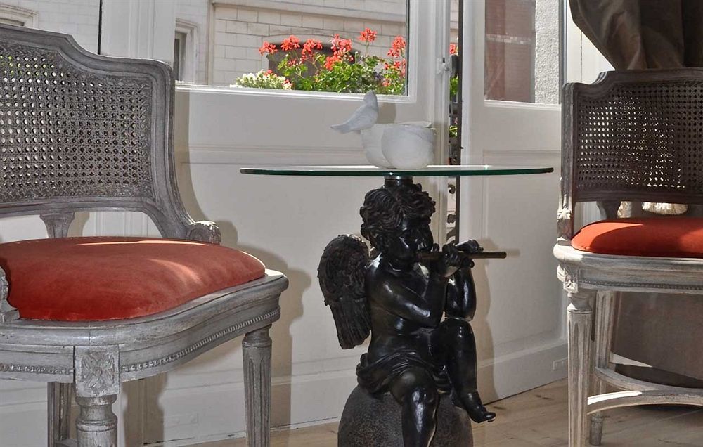 B&B Un Jardin En Ville Saint-Gilles Exterior photo